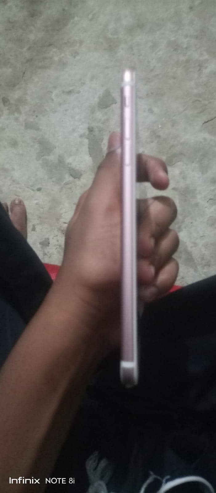 Apple iPhone 7 Plus 0