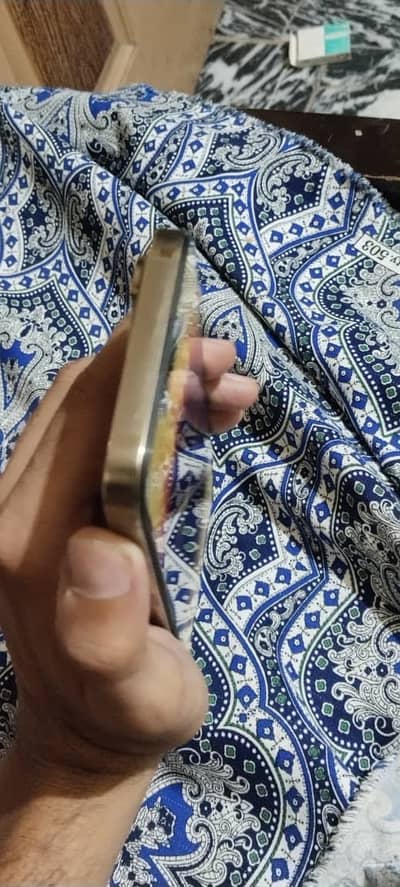 Apple iPhone 14 Pro Max golden colour 256gb