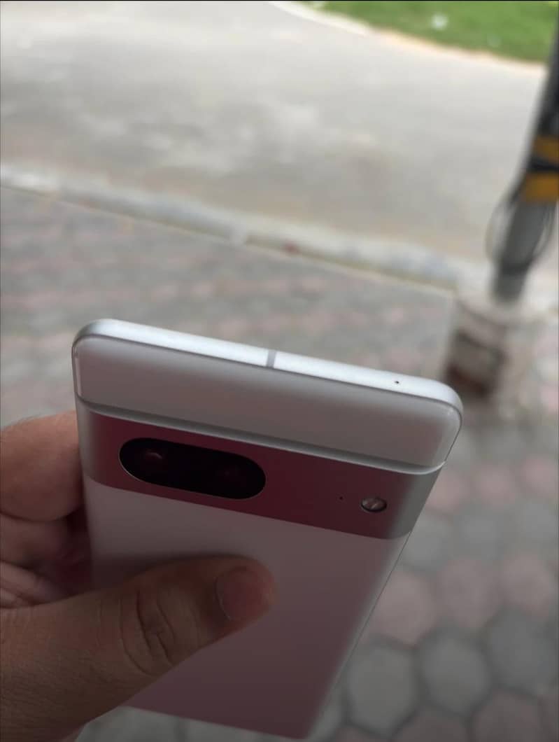 Google Pixel 7 3