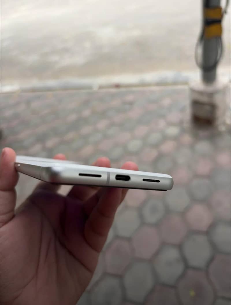 Google Pixel 7 5