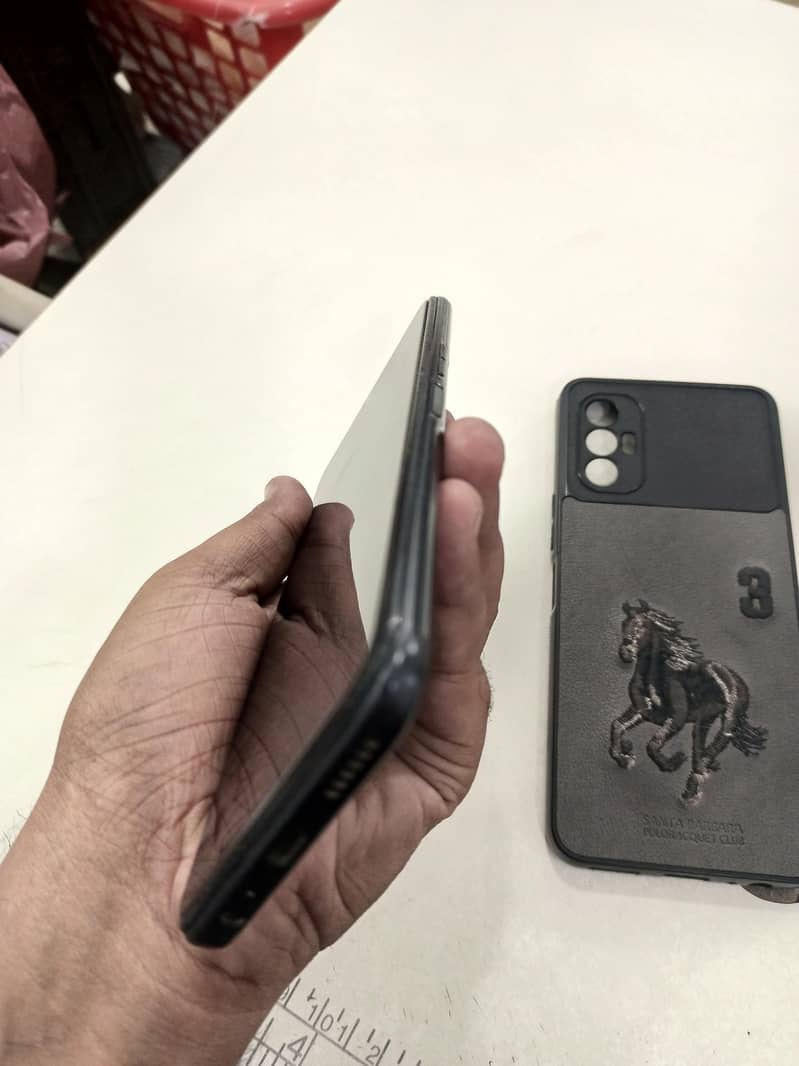 Tecno spark 8 pro 4