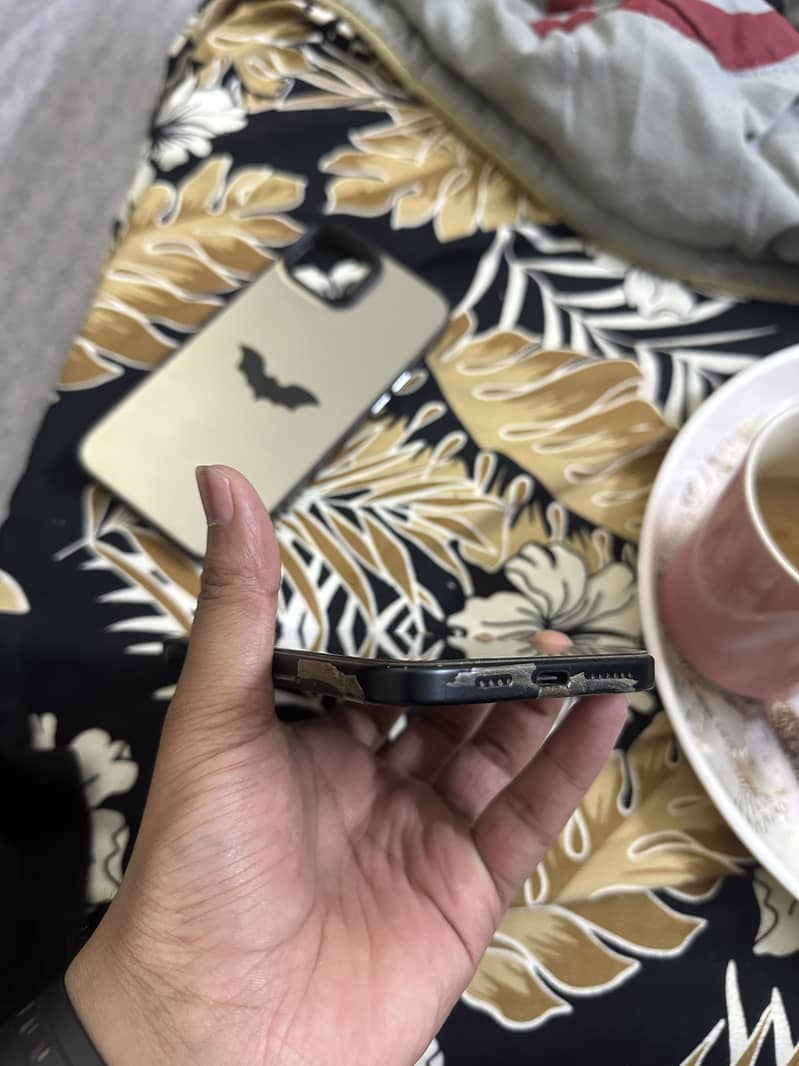 Apple iPhone 15 plus 7
