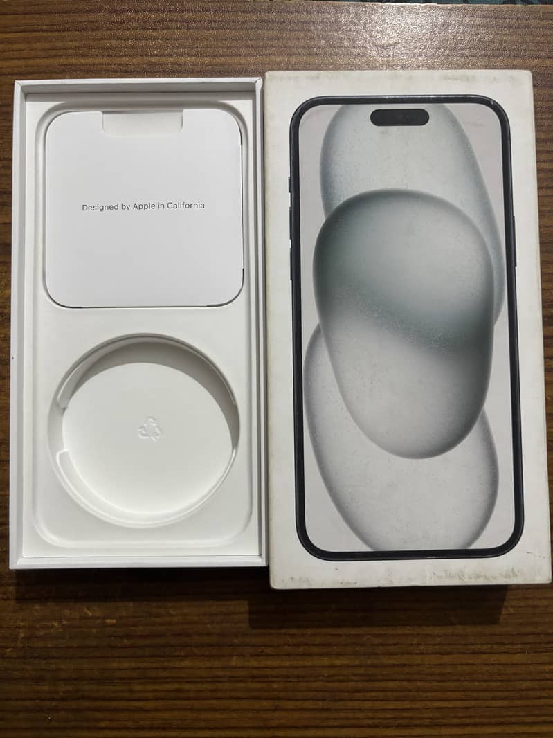 Apple iPhone 15 plus 11