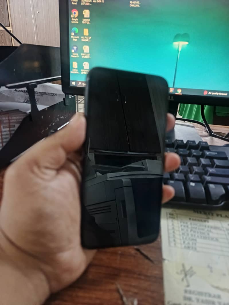Apple iPhone X 4