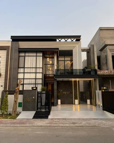 10 Marla Slightly Used House For Sale In Talha Block Sector E Bahria Town Lahore