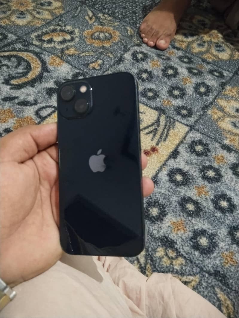Apple iPhone 13 2