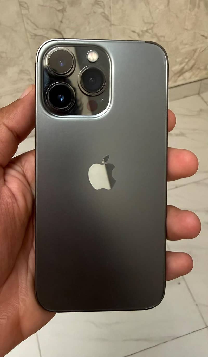 Apple iPhone 13 Pro 0