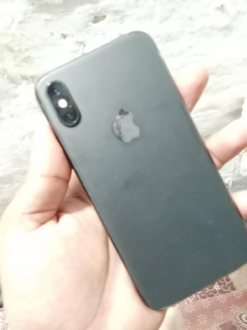 Apple iPhone XS 1