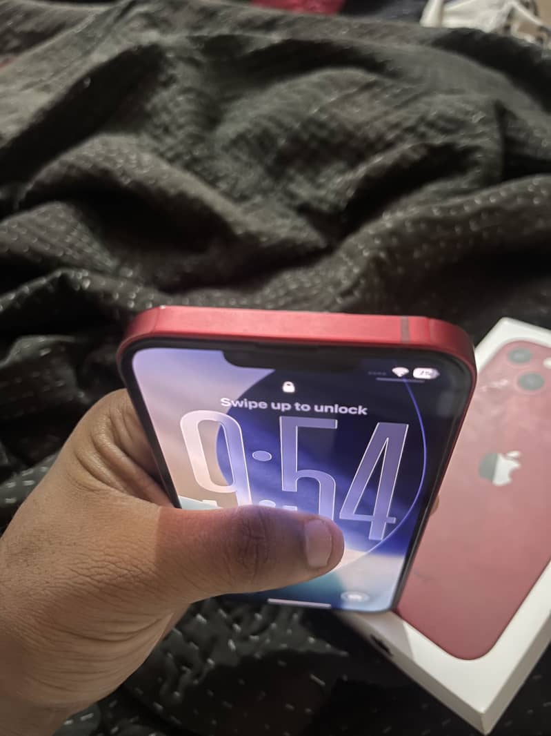 Apple iPhone 13 6
