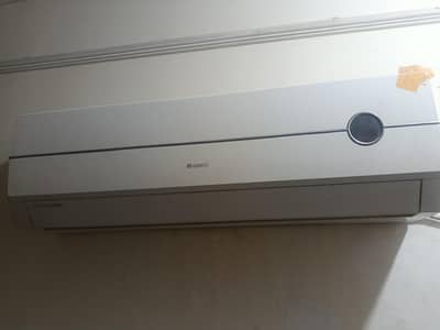gree 1 ton split AC