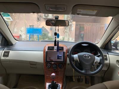 Toyota Corolla GLI 2011