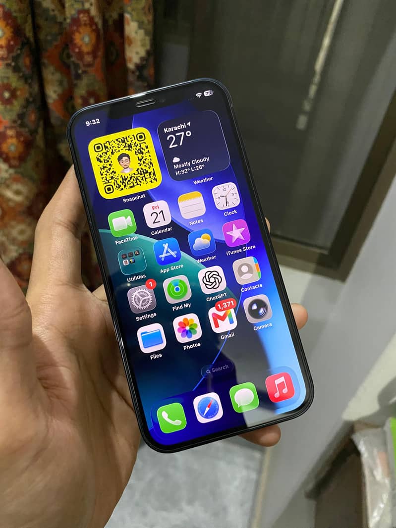 IPhone 12 1