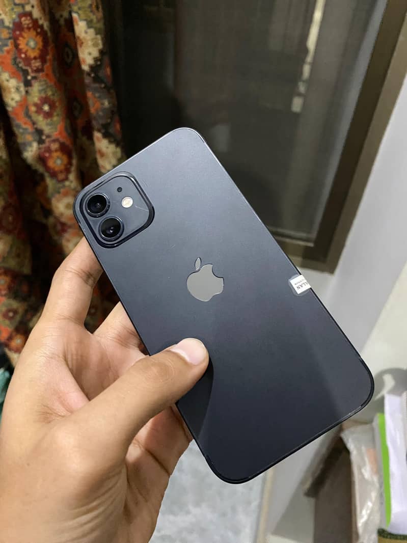 IPhone 12 3