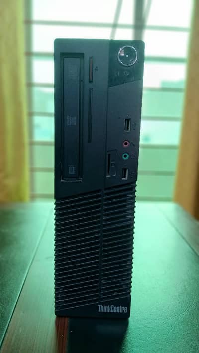 Lenovo ThinkCentre M72e - Core i7 | 8GB RAM | 500GB HDD | 2GB NVIDIA