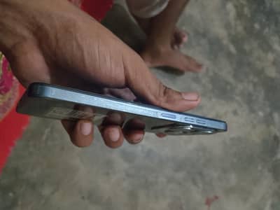Tecno spark 20 8gb ram 256memery box and charger available10by9 condi