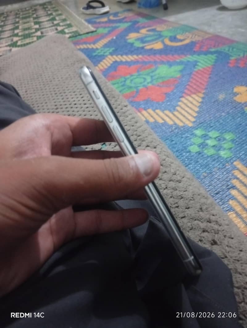 Apple iPhone X 2