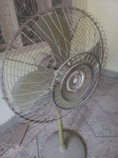 Original Pak fan pedestal with copper winding