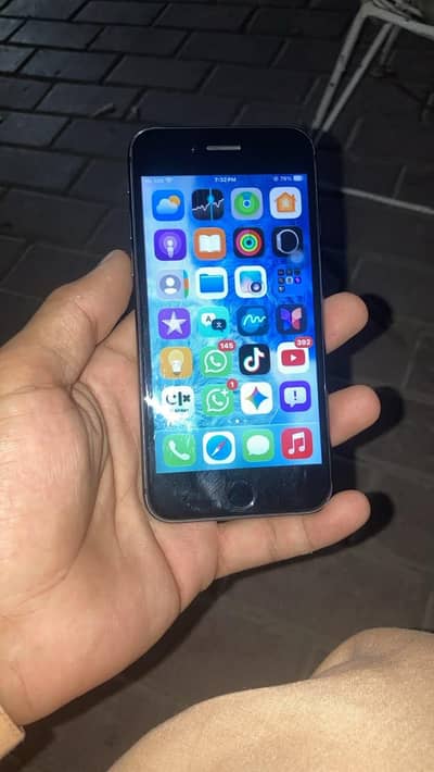Apple iPhone SE 2 64gb ios 27