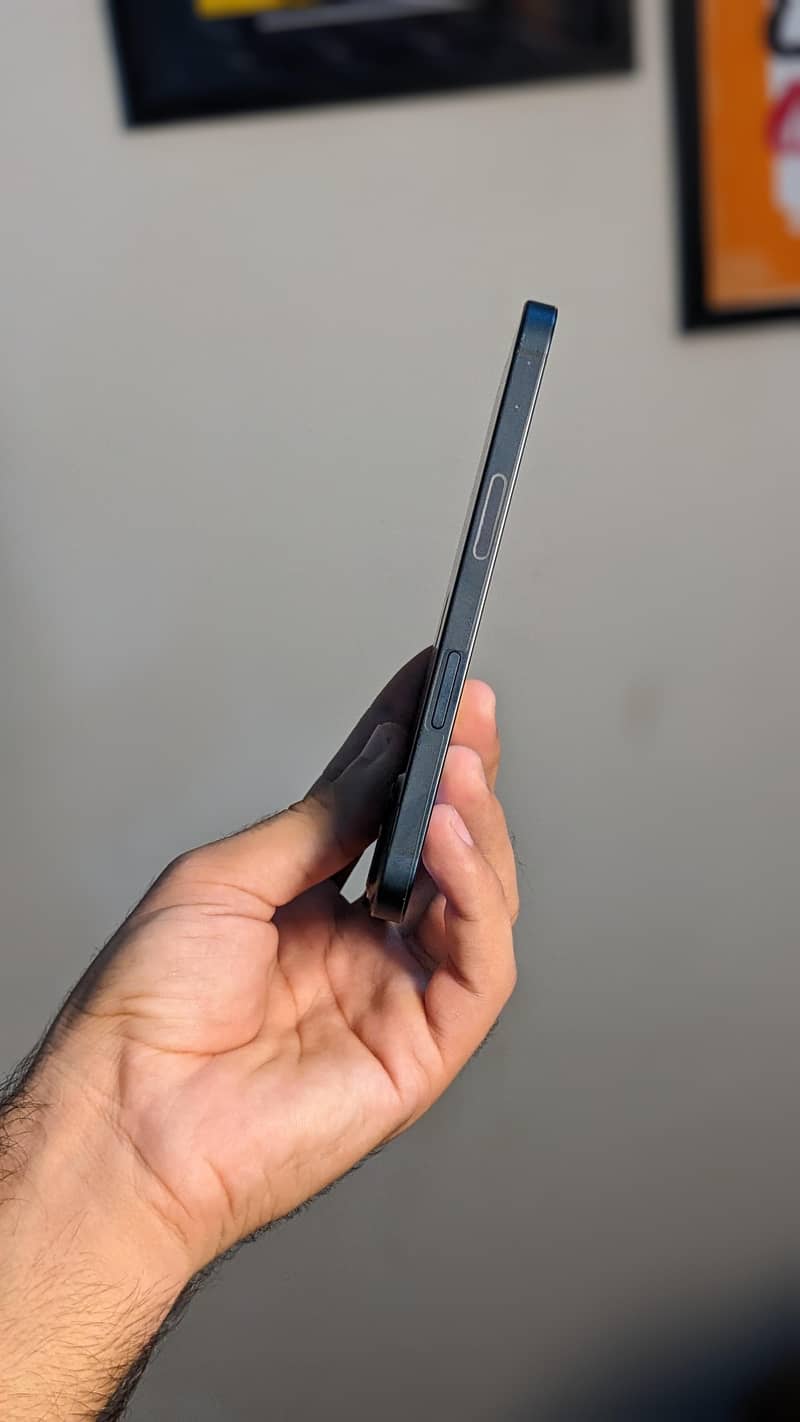 Apple iPhone 13 1