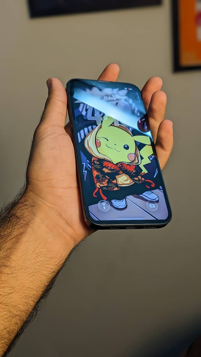 Apple iPhone 13 6