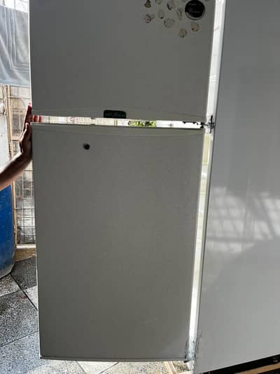 Philips 12 cubic used refrigerator