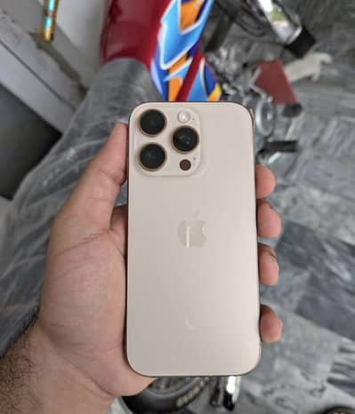 Apple iPhone 16 Pro jv