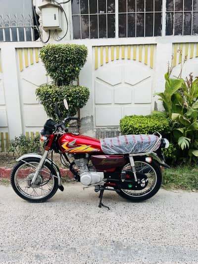 Honda cg 125 2021 model brand new bike 10/10 condition