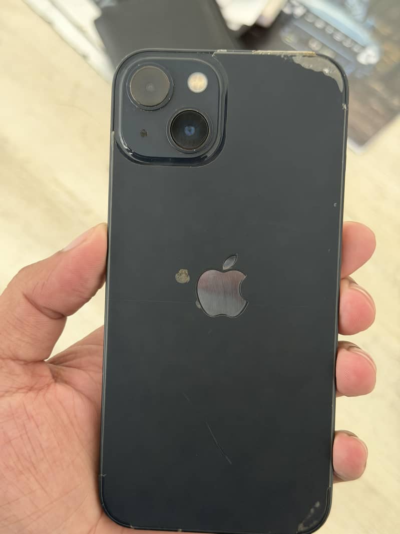Apple iPhone 13 4