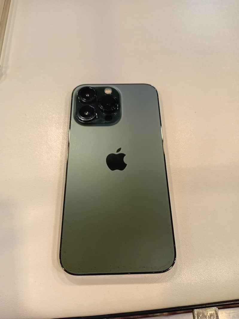 Apple iPhone 13 Pro 2