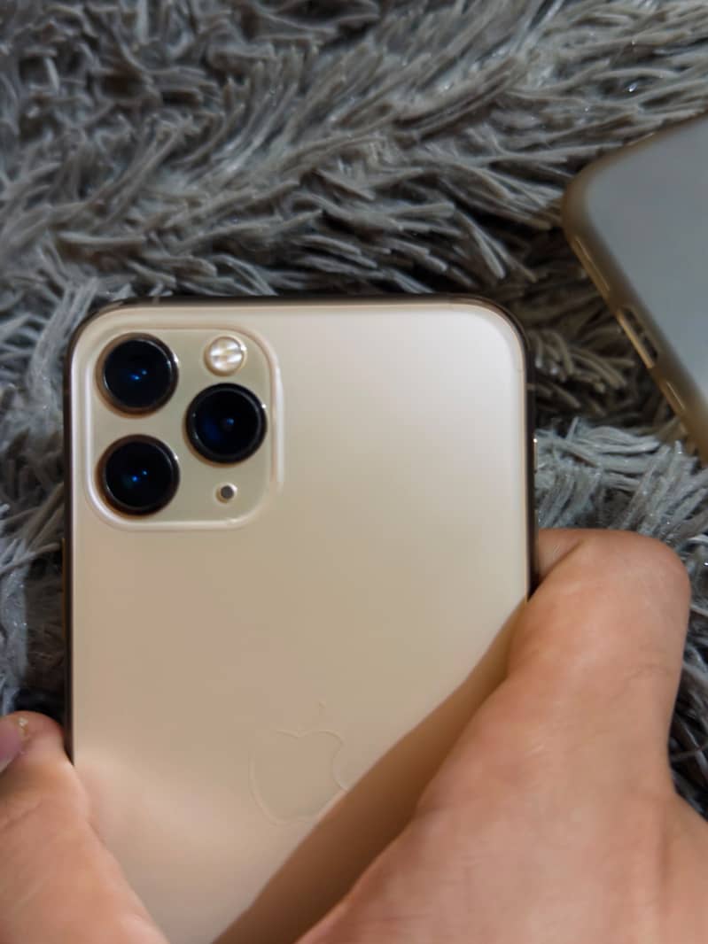 Apple iPhone 11 Pro 0
