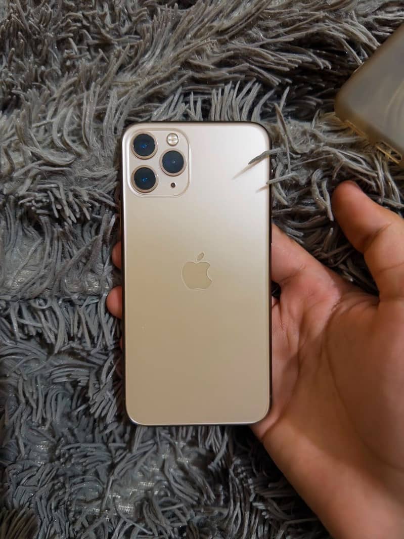Apple iPhone 11 Pro 1