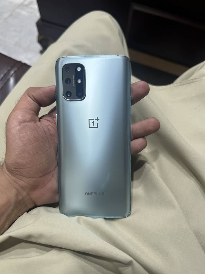 One Plus 8T 0