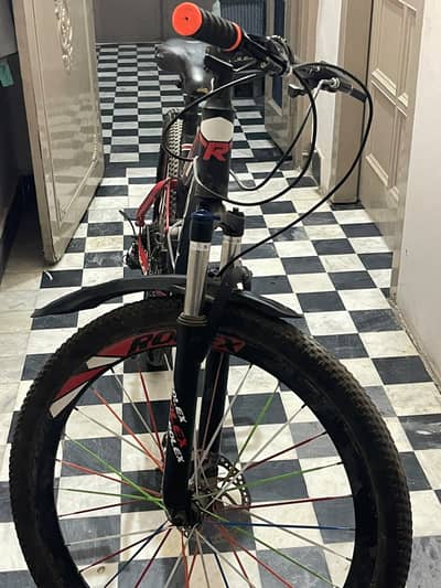Cycle in gear sports cycle