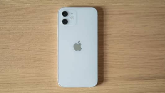 Apple iPhone 12