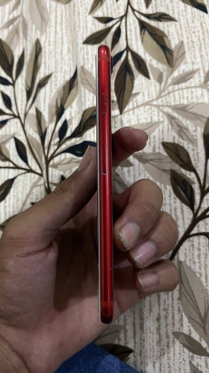 Apple iPhone 7 2