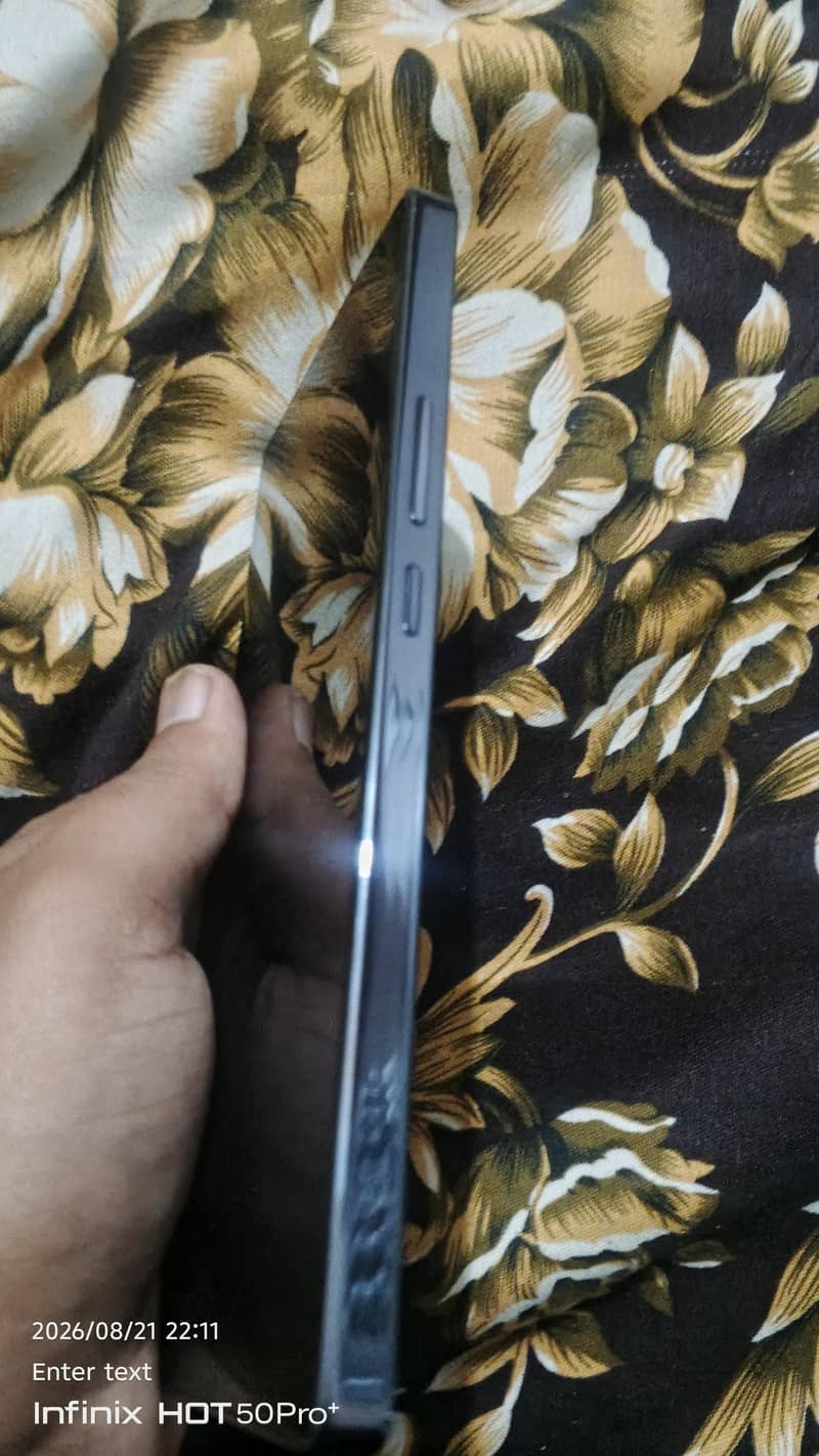 Infinix Note 40 4
