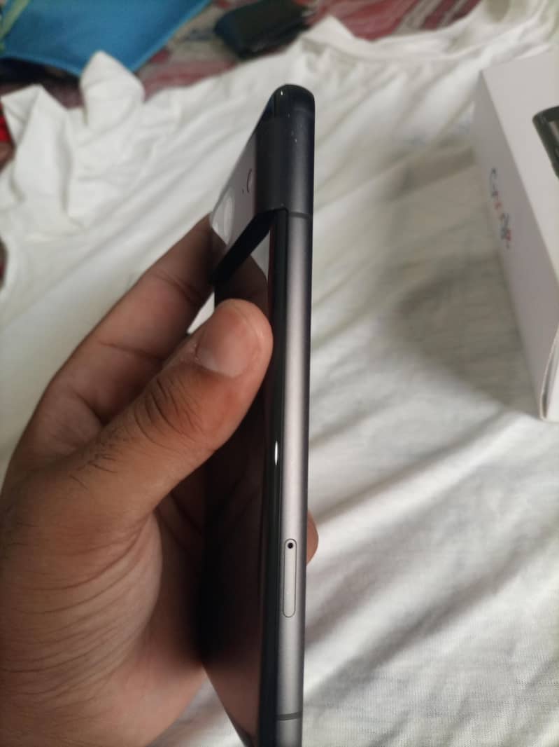 Google Pixel 8 2