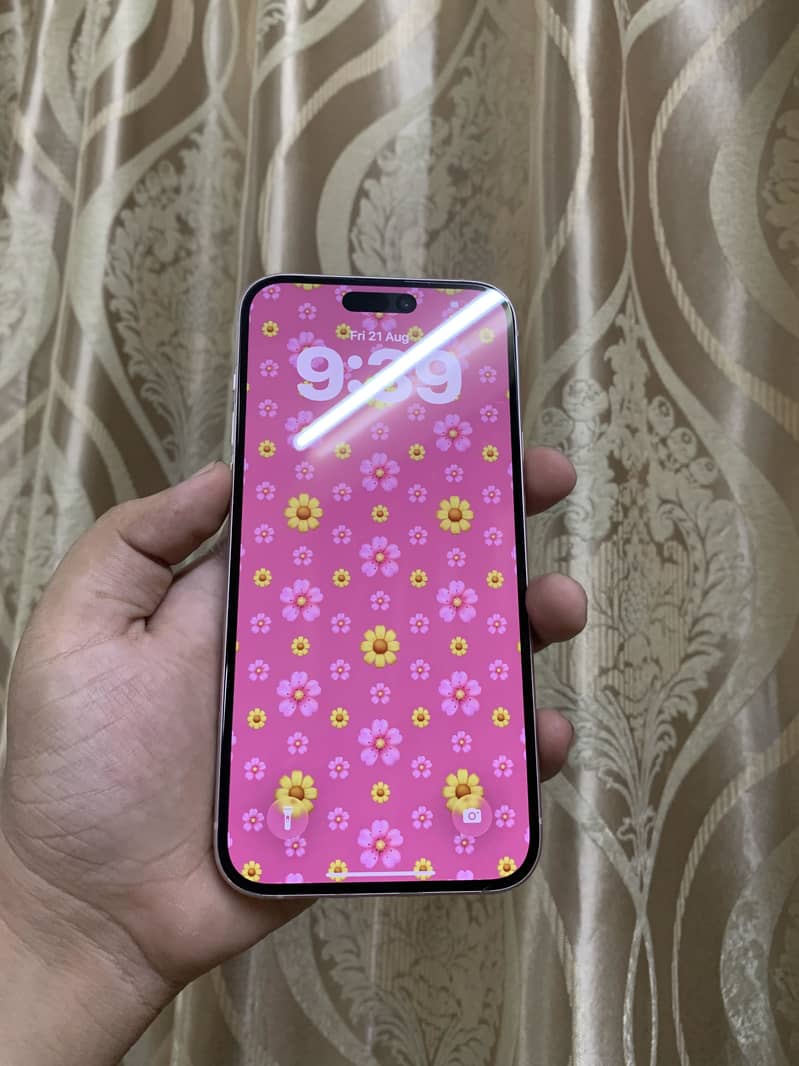 Apple iPhone 15 plus 1