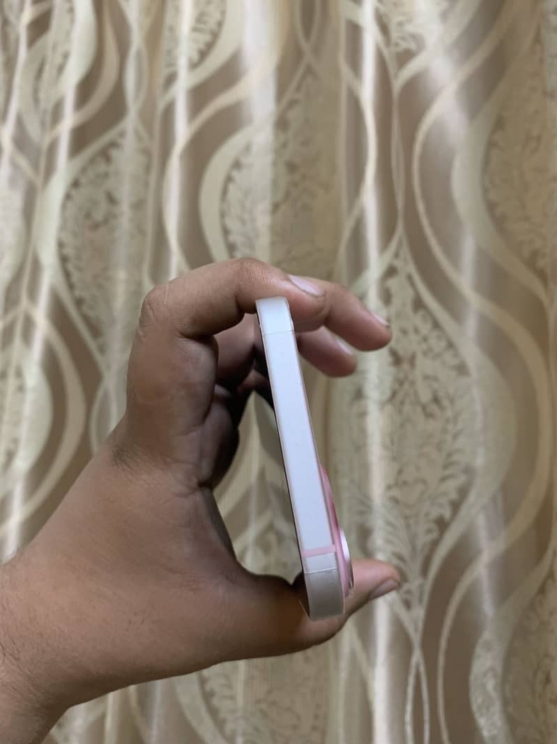 Apple iPhone 15 plus 2