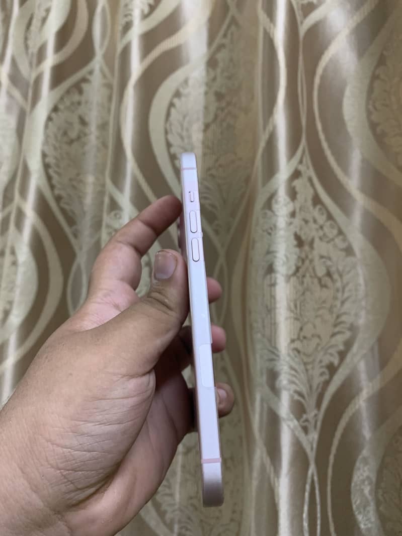 Apple iPhone 15 plus 3