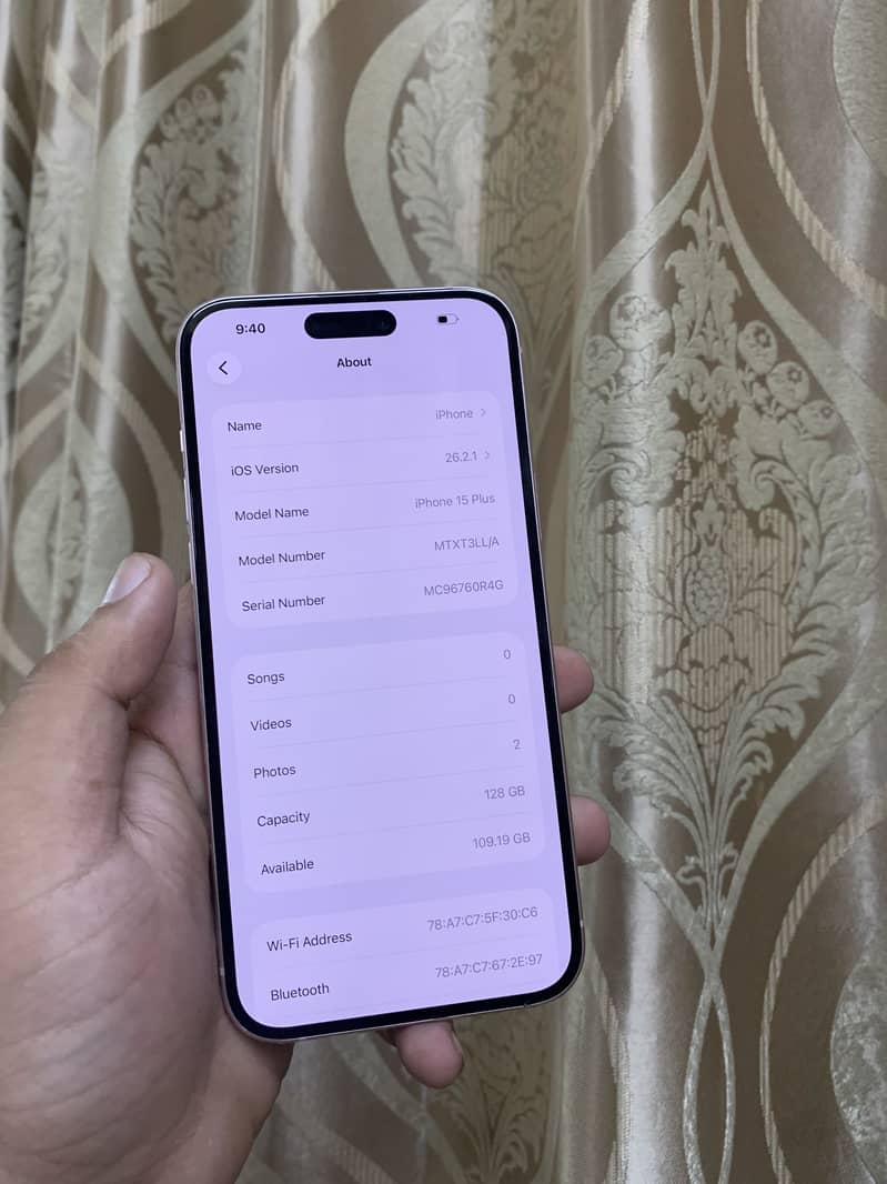 Apple iPhone 15 plus 6