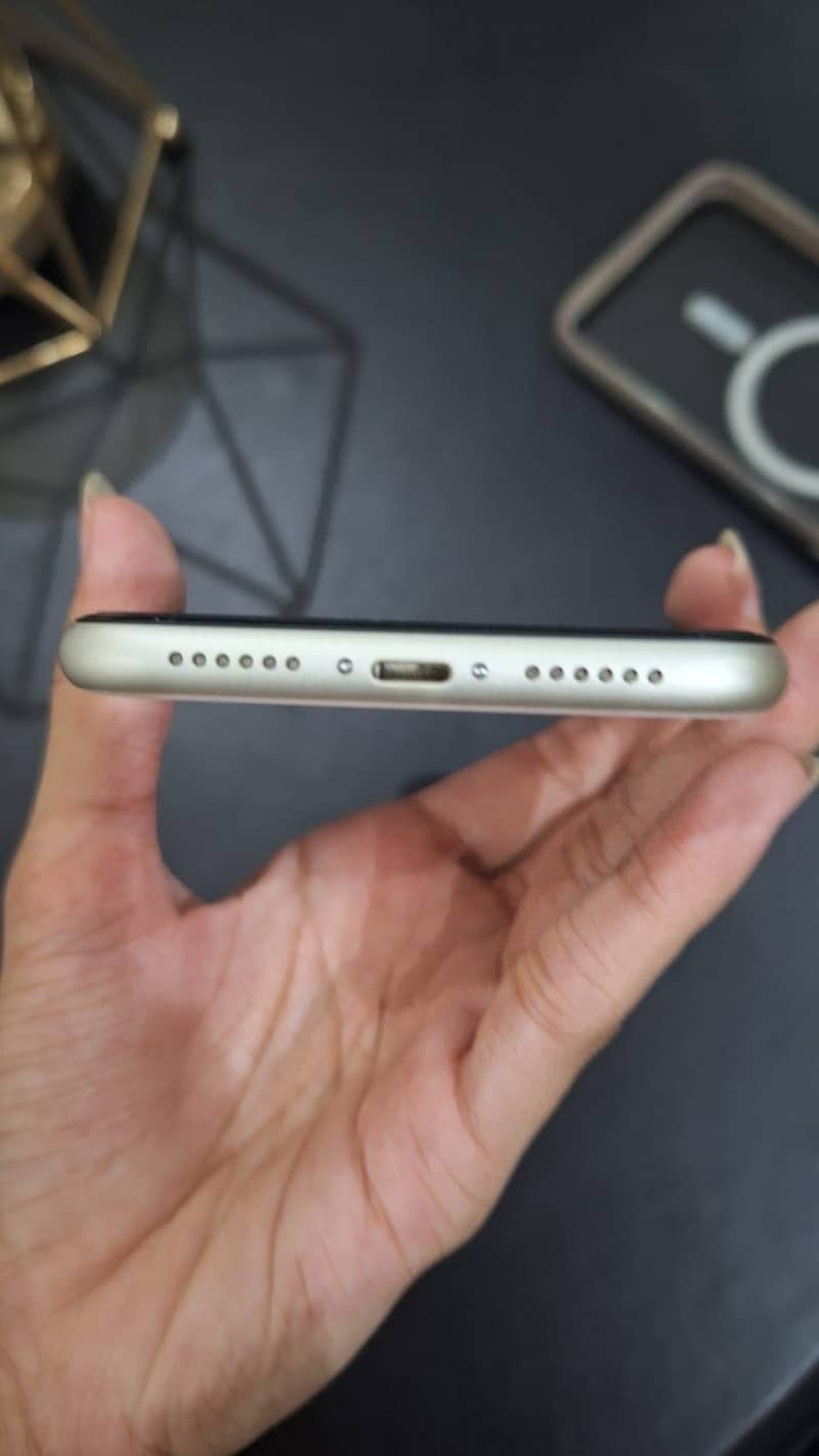 Apple iPhone 11 2