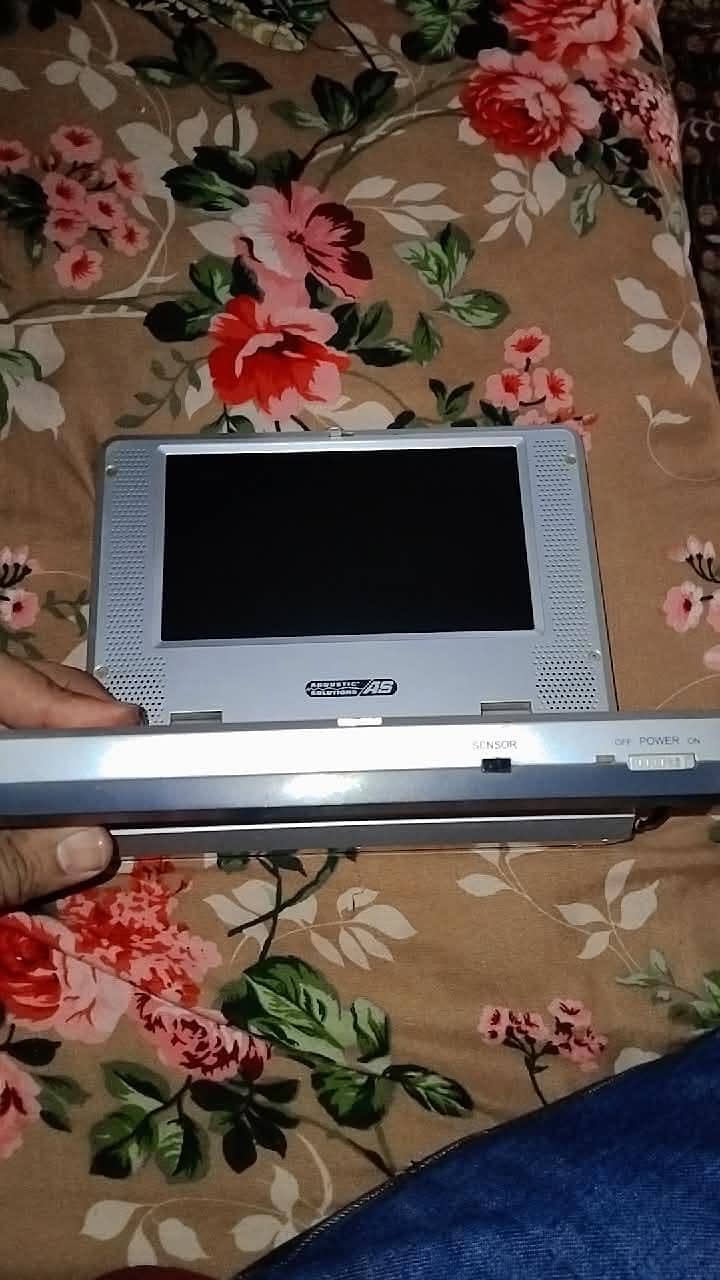 Portable DVD Player 3