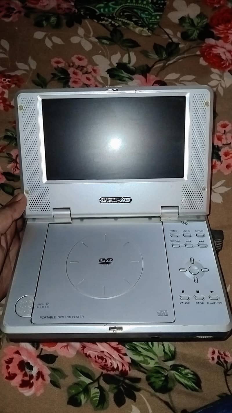 Portable DVD Player 6