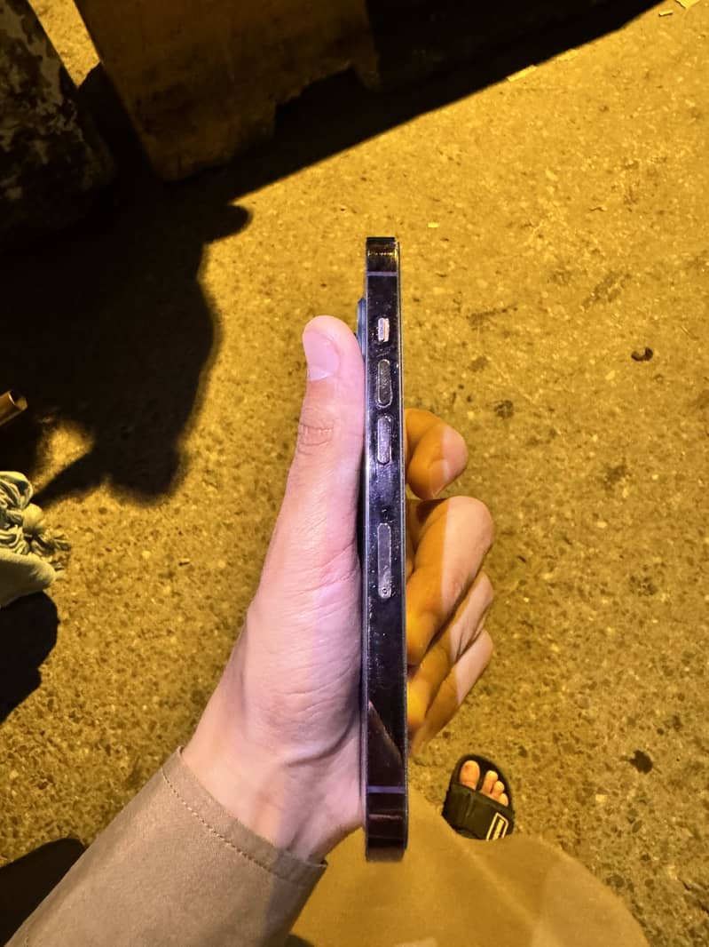 iPhone 14 Pro 2