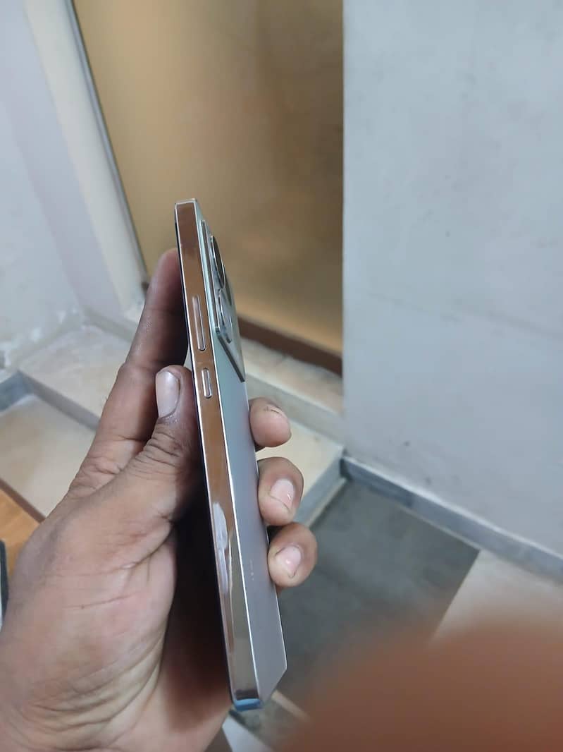 Infinix Note 40 5