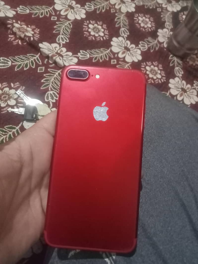 Apple iPhone 7 Plus 0