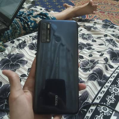 Tecno Pouvoir 4
