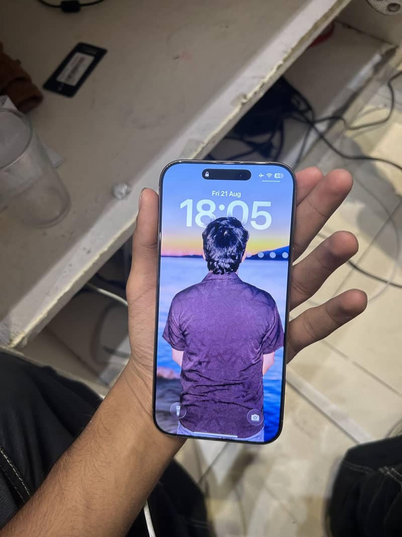 Apple iPhone 16 Pro Max 5