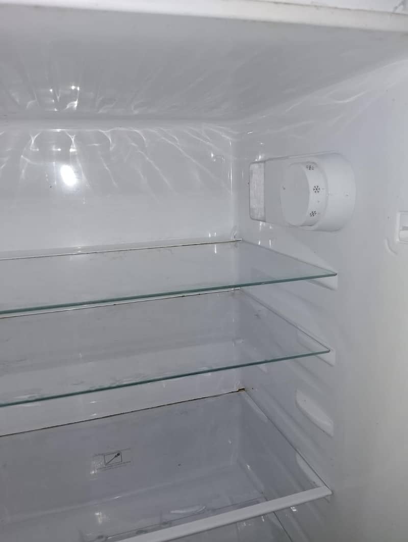 Refrigerator 4